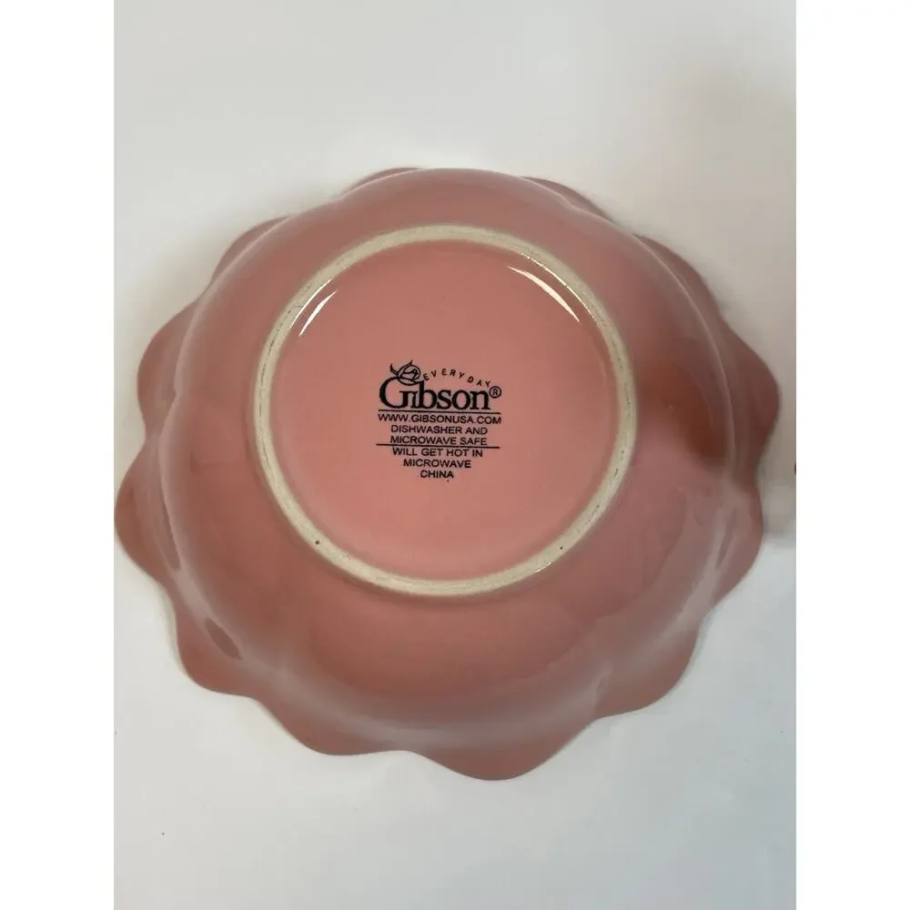 Set Of 2 Pink Vintage Victorian Rose Gibson Bowls With Ruffled Edge 7” Diameter
